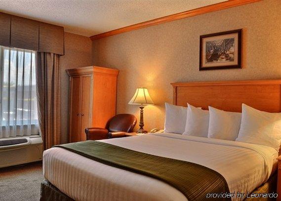 Hotel Quality & Near Event Center 2*