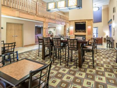 Quality & Near Event Center