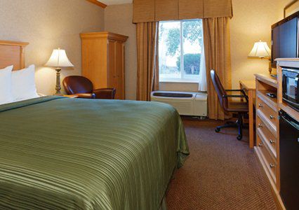 Hotel Quality & Near Event Center Casper