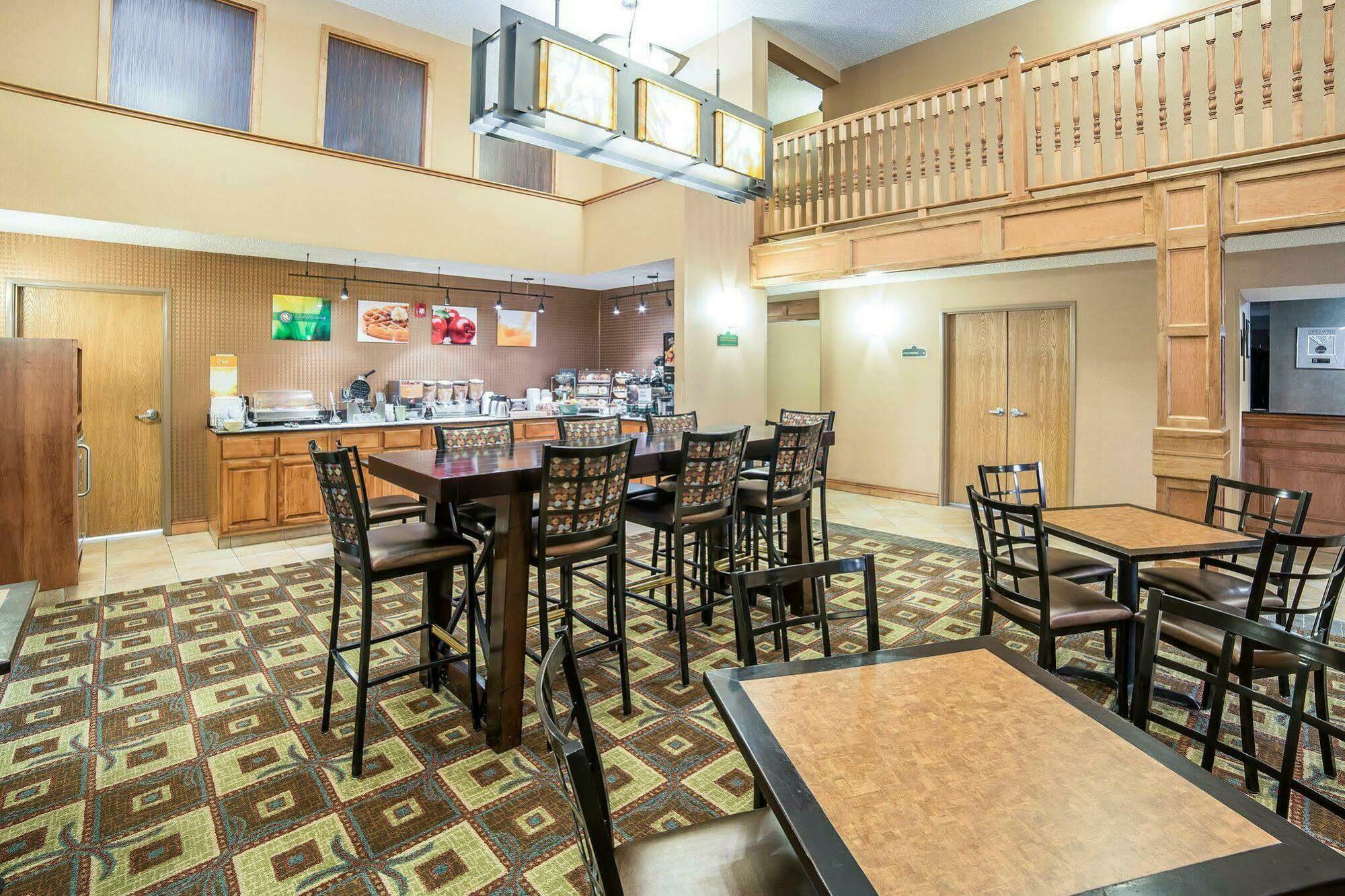 Hotel Quality & Near Event Center Casper